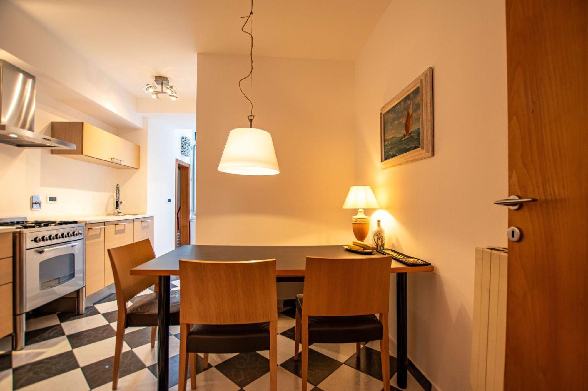 White Tower Guesthouse Trieste Extérieur photo